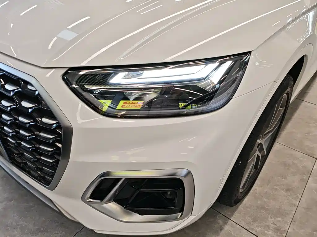 Audi Q5L Sportback 2022 2022 40 TFSI Luxury