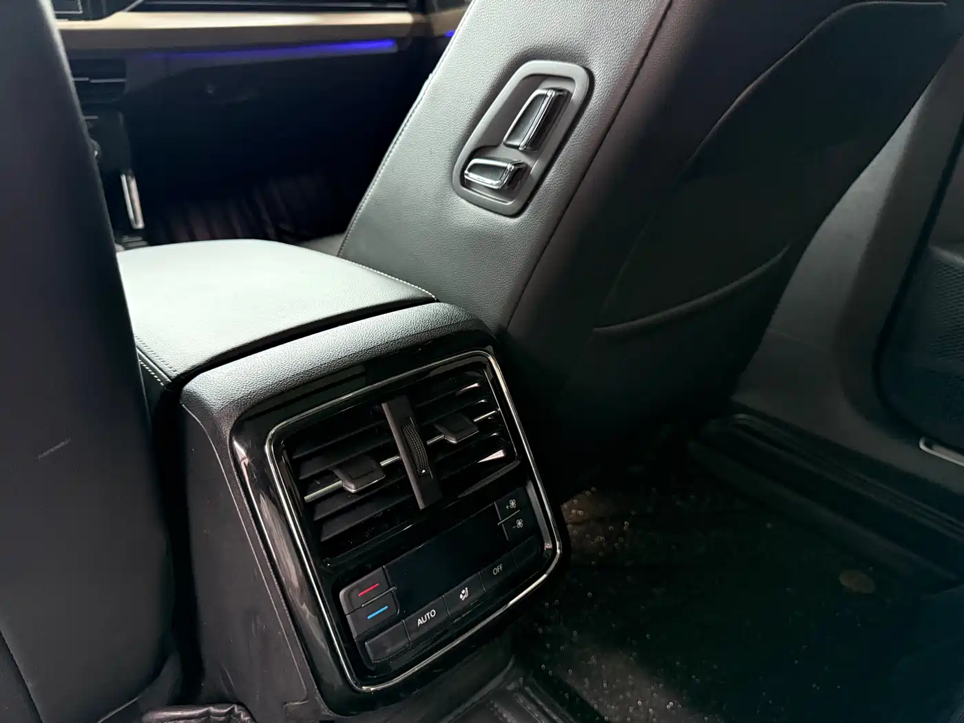 Volkswagen Passat 2019 Model 330TSI Luxury Edition China V фото 10