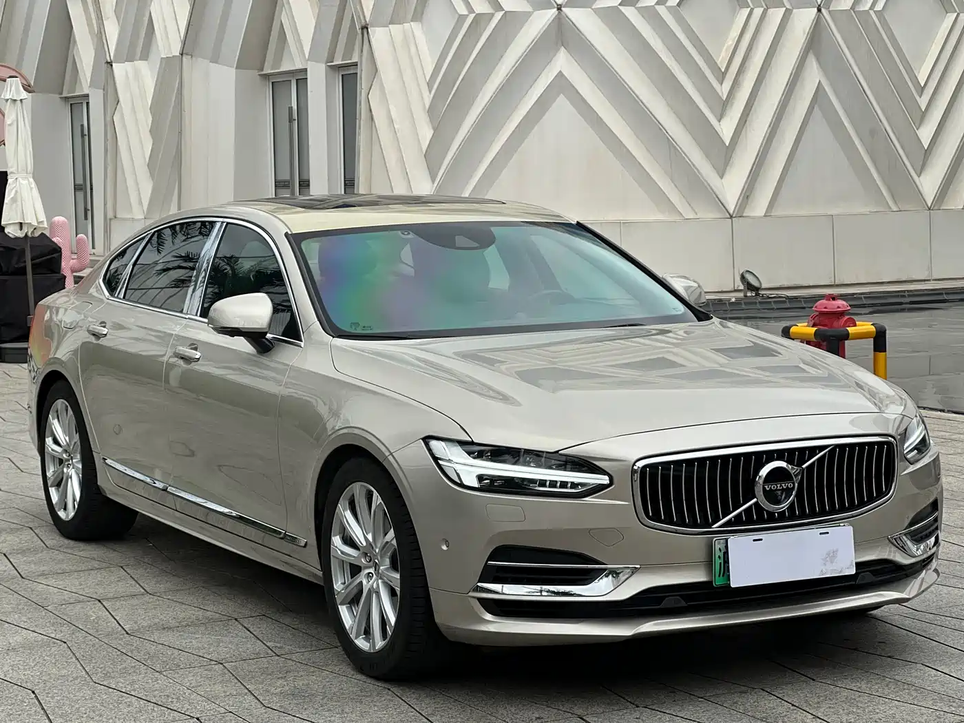 VOLVO S90 PLUG IN HYBRID