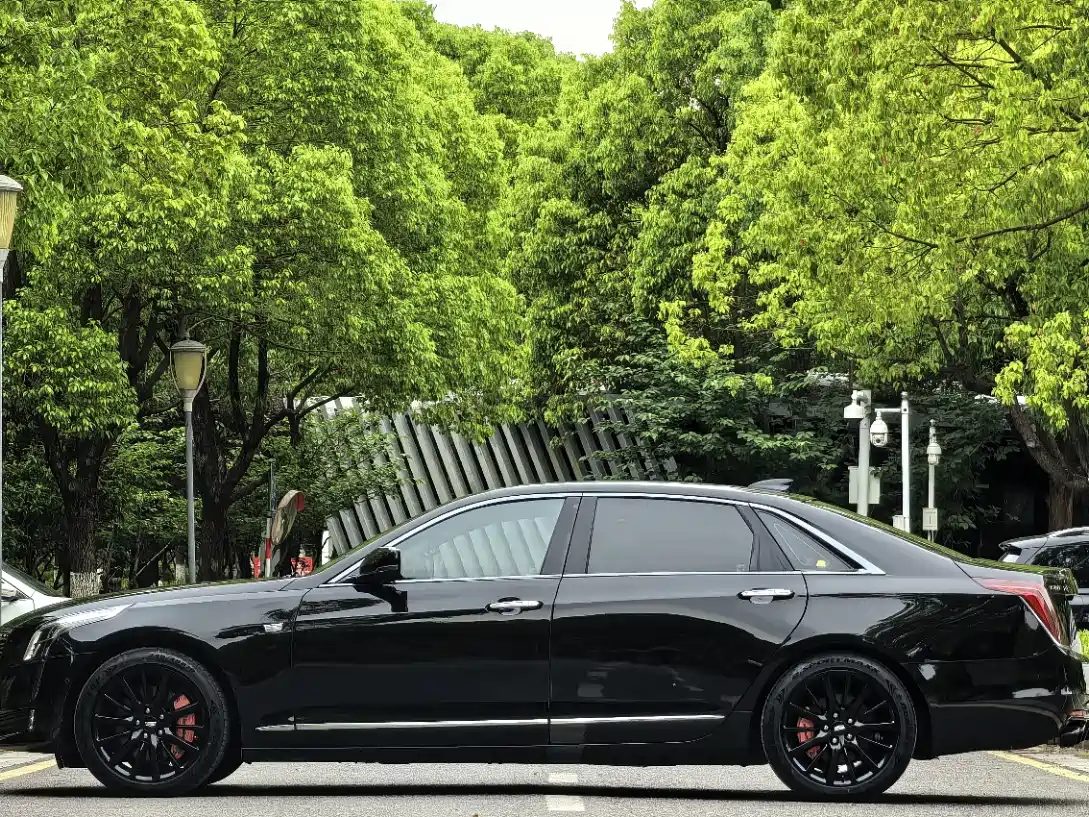 Cadillac CT6 2016 40T Platinum Edition фото 2