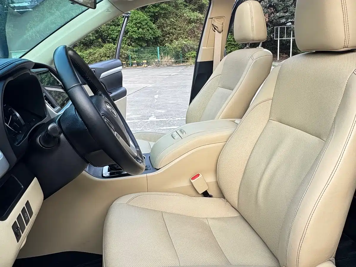 Toyota Highlander 2015 2.0T AWD Luxury Edition 7-seater фото 10