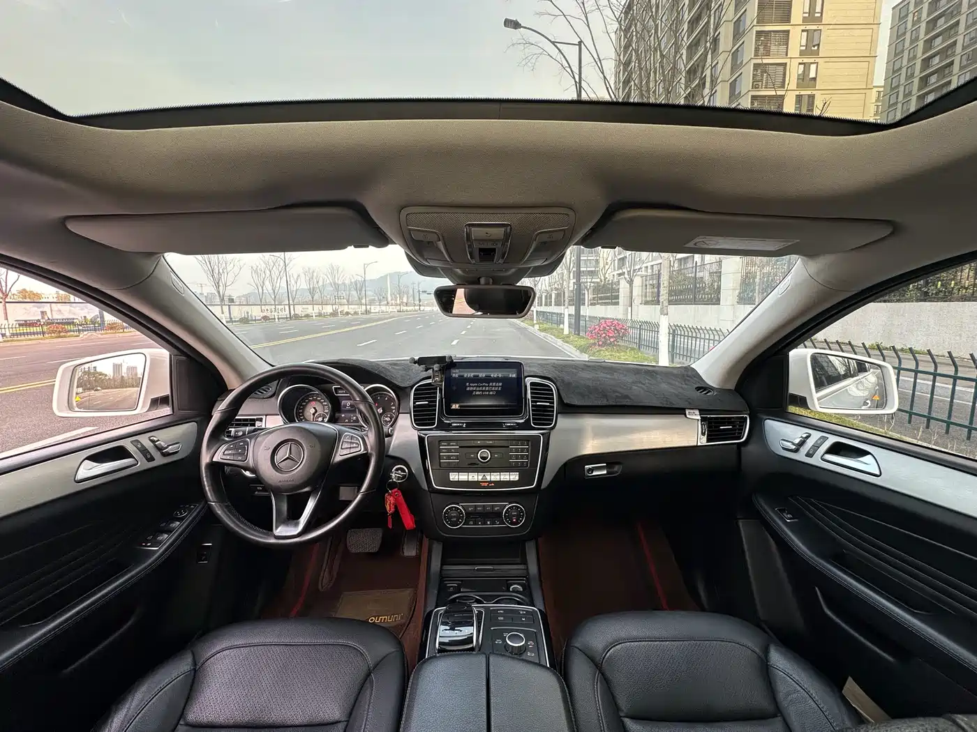 Mercedes-Benz GLE Coupe 2017 GLE 400 4MATIC Coupe SUV фото 9