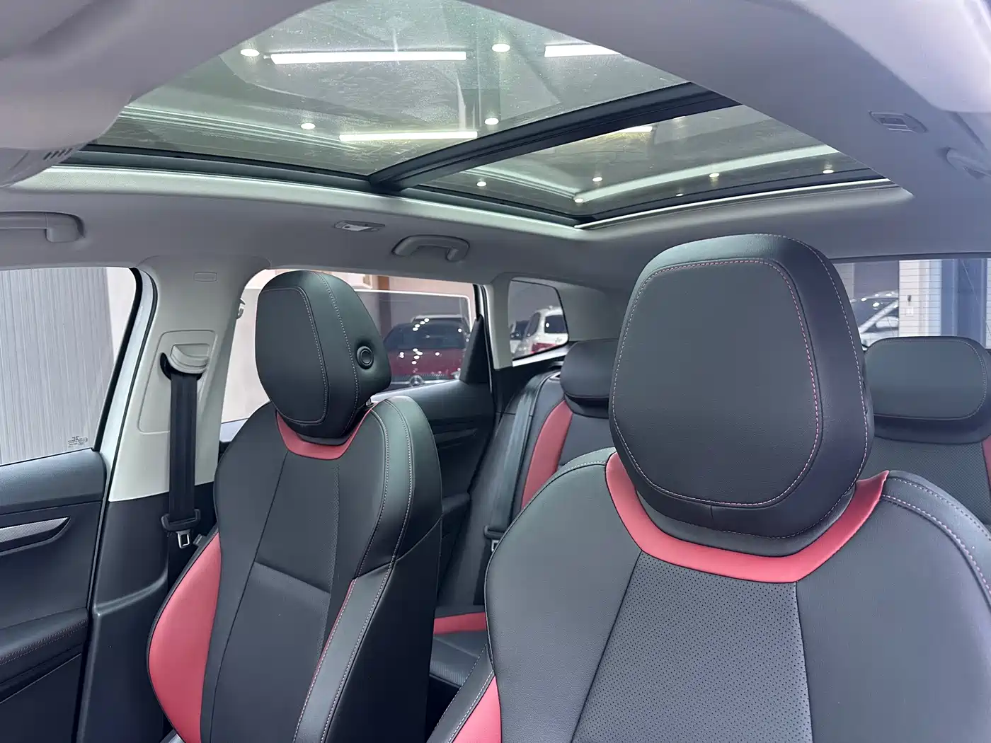 Škoda Karoq 2024 TSI280 Luxury Edition фото 15
