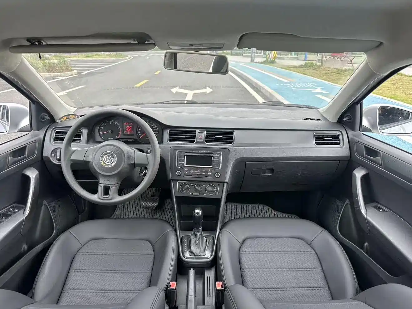 Volkswagen Santana 2013 1.6L Automatic Trend Edition фото 15