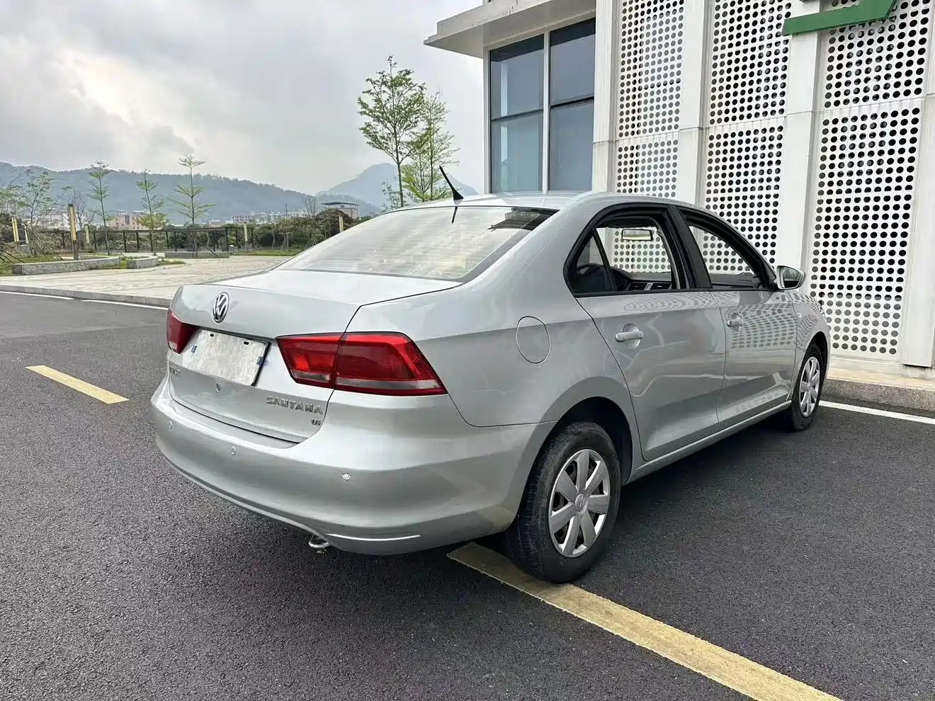Volkswagen Santana 2013 1.6L Automatic Trend Edition фото 26