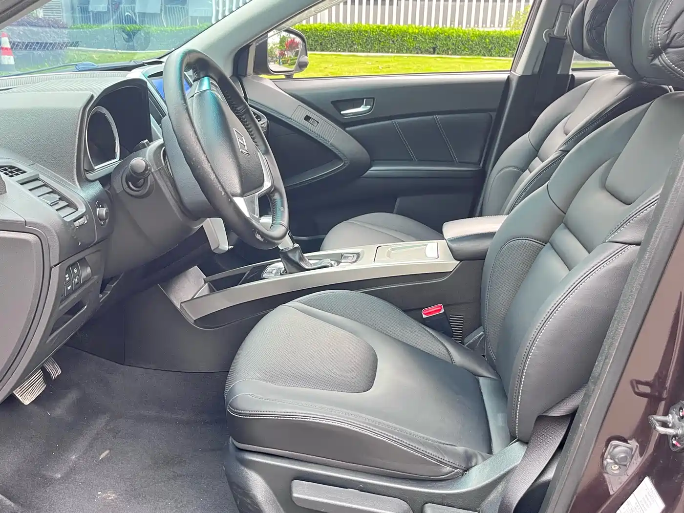 Luxgen U6 SUV 2016 2015 1.8T Fashion Edition