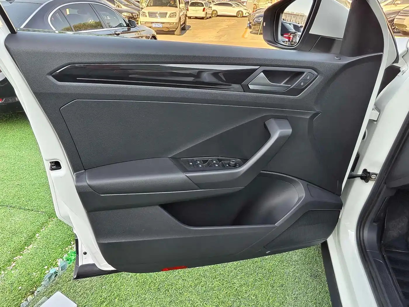 Volkswagen T-ROC 2018 280TSI DSG 2WD Comfort (China V) фото 4