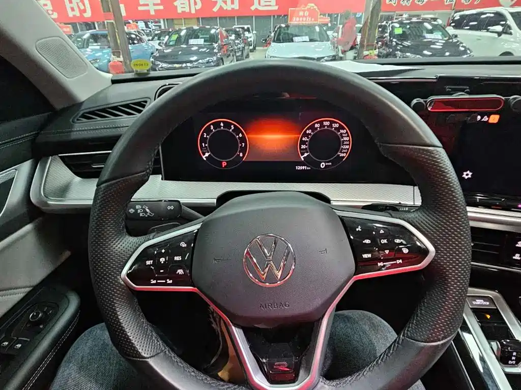 Volkswagen Talagon 2024 2024 Facelift 380TSI AWD R-Line Cruise Public Edition