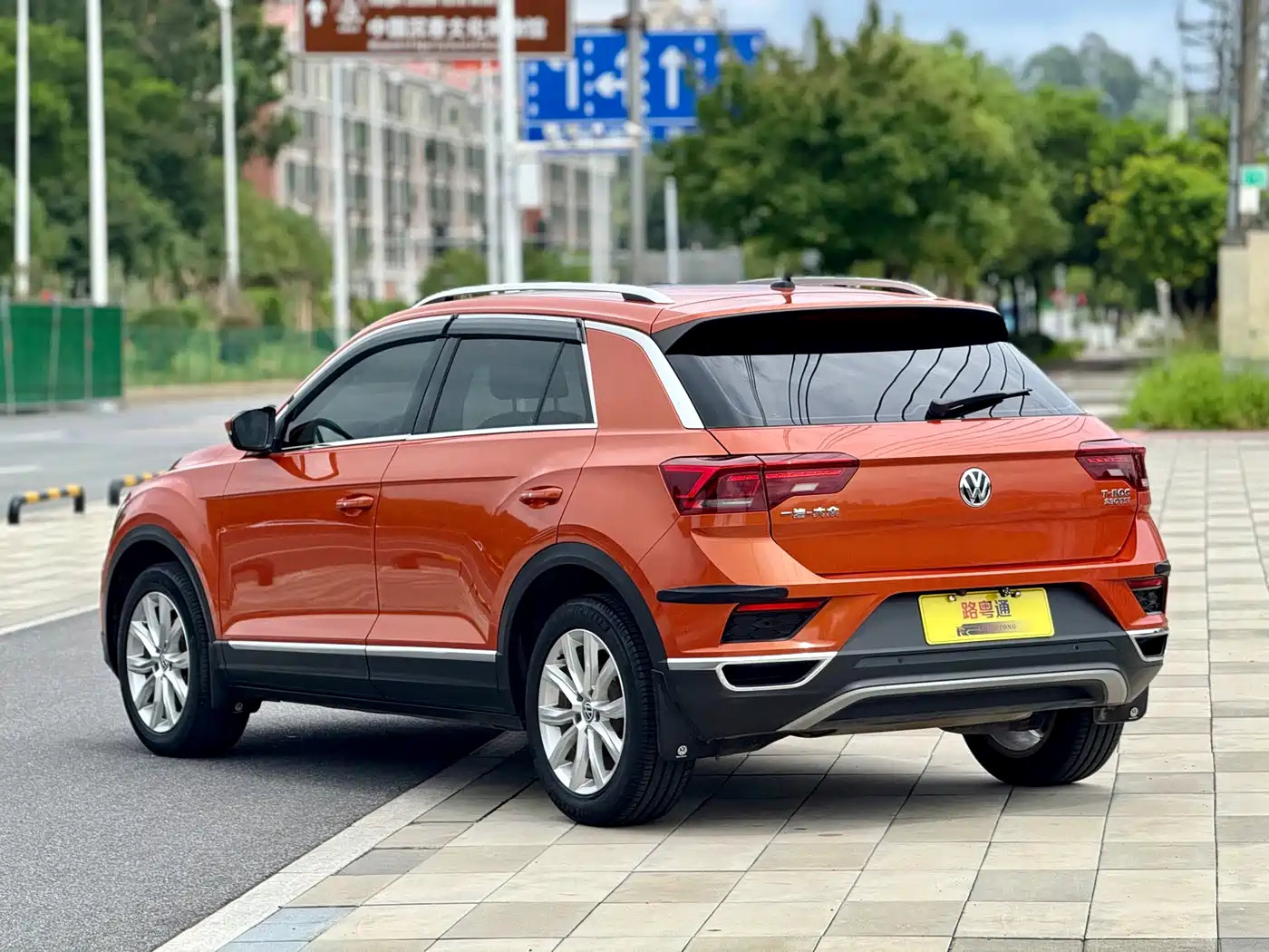 Volkswagen T-ROC 2018 230TSI DSG 2WD Progressive China VI фото 7