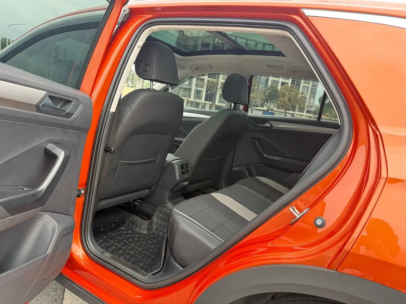 Volkswagen T-ROC 2018 230TSI DSG 2WD Progressive China VI фото 11