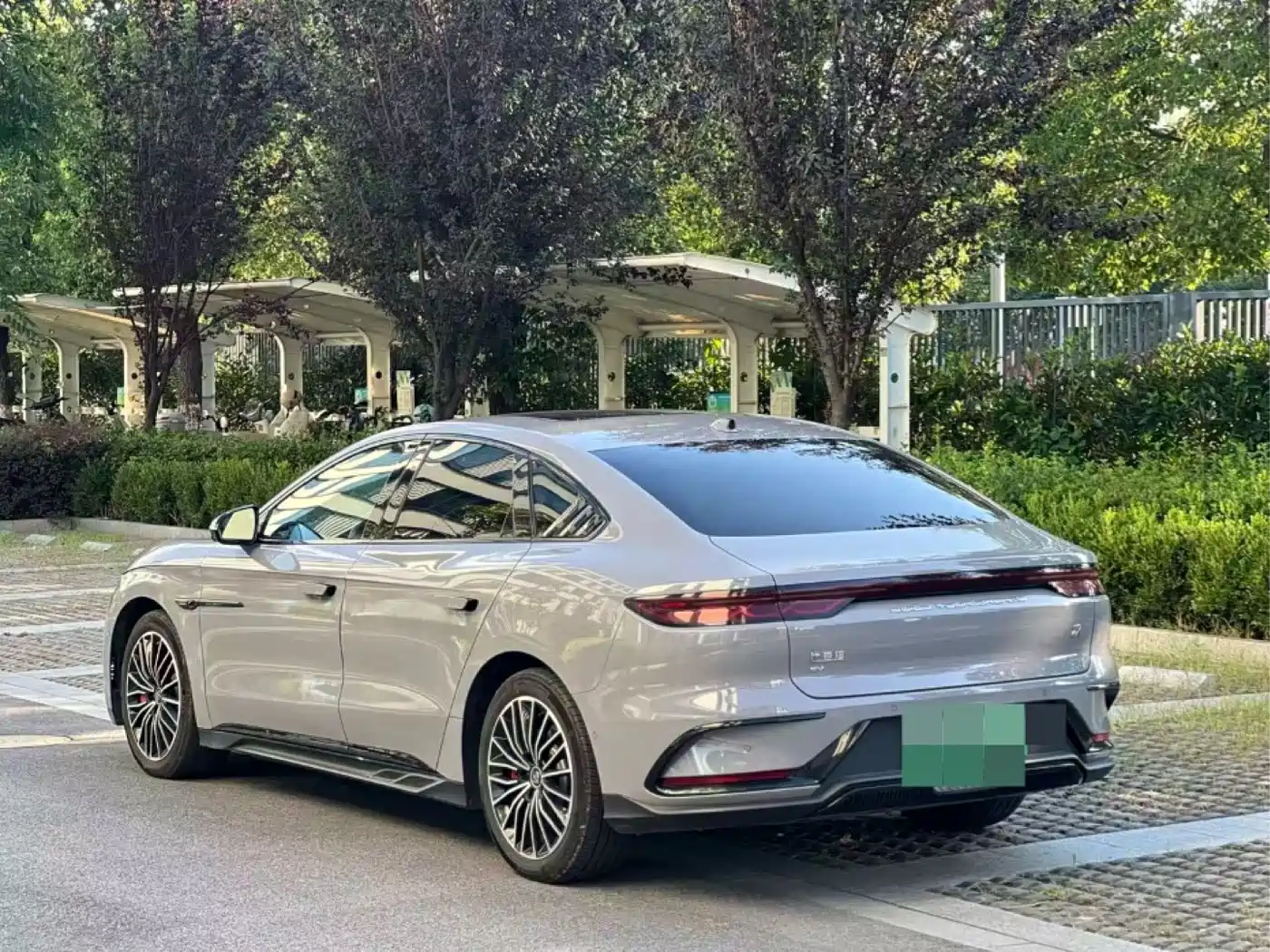 BYD Han 2025 2025 EV Smart Driving Edition 701KM LiDAR Flagship