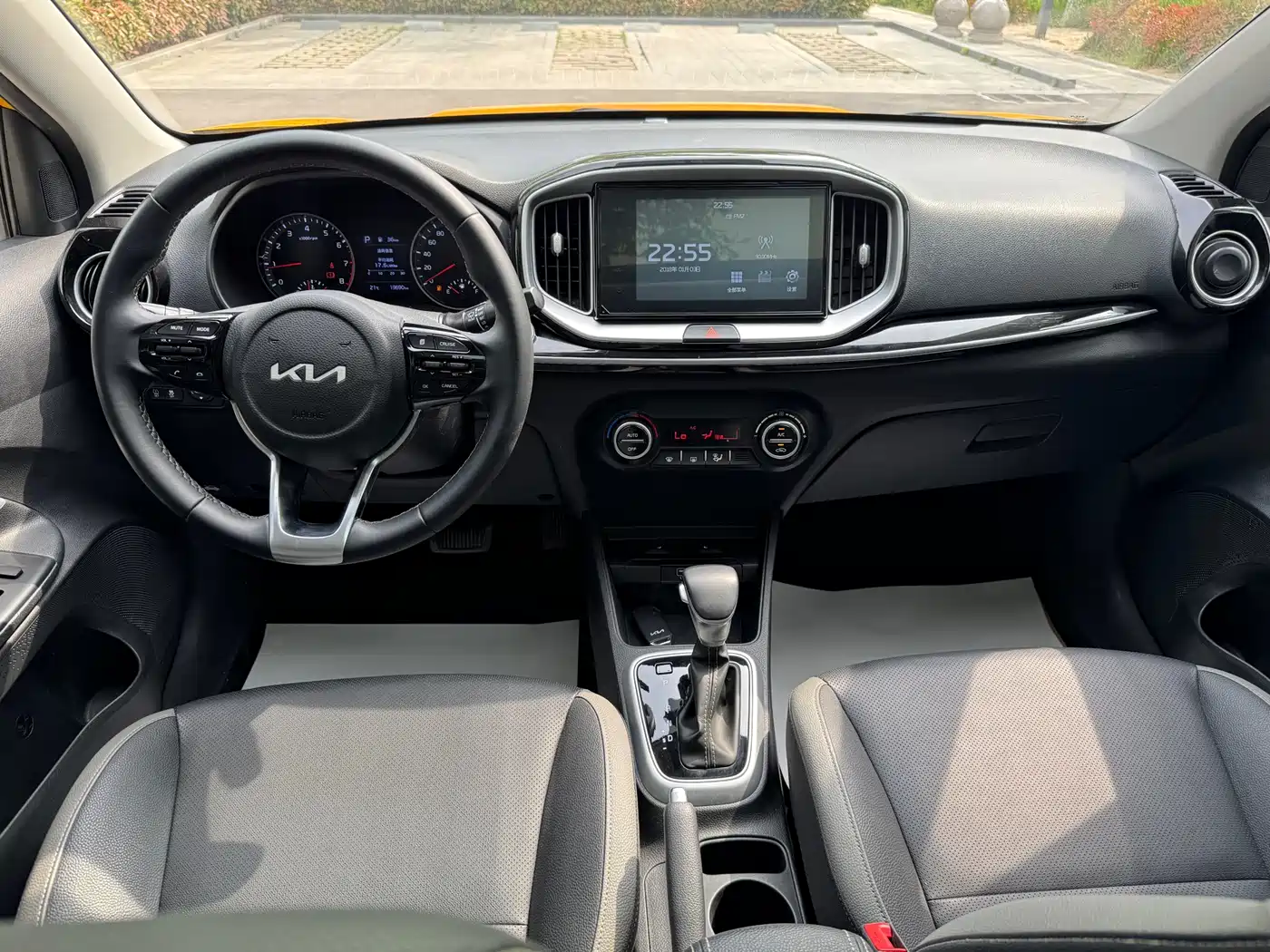 Kia KX1 2021 1.4L CVT Sunroof Version фото 18