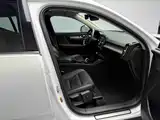 Фото 7 - Volvo XC40