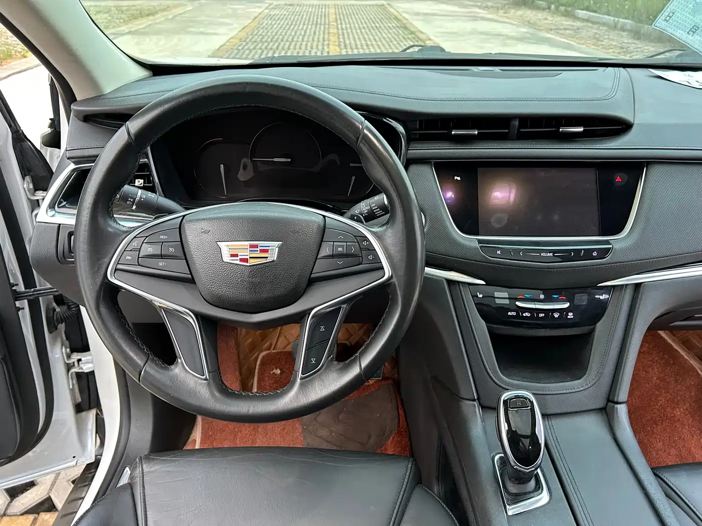 Cadillac XT5 2016 25T Luxury Model фото 13