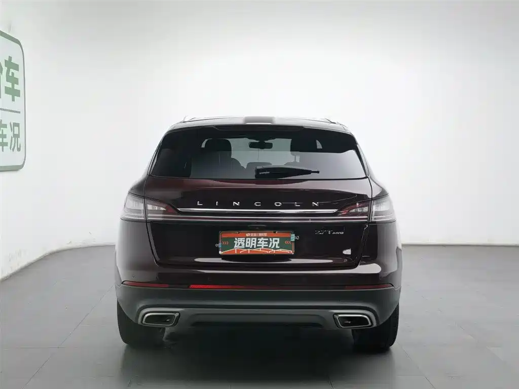 LINCOLN NAVIGATOR (IMPORT)