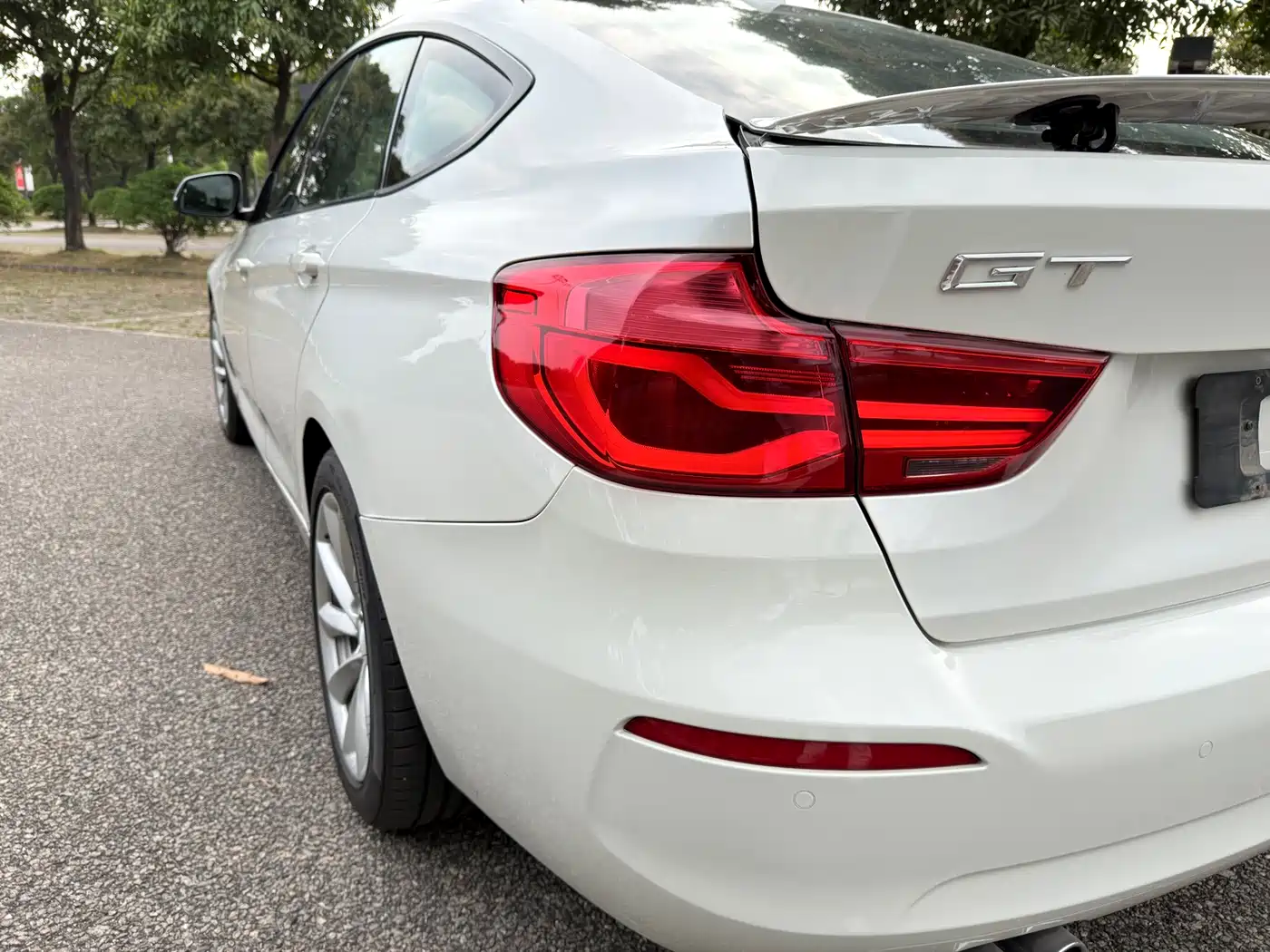 BMW 3 Series GT 2019 320i Fashion Model фото 25