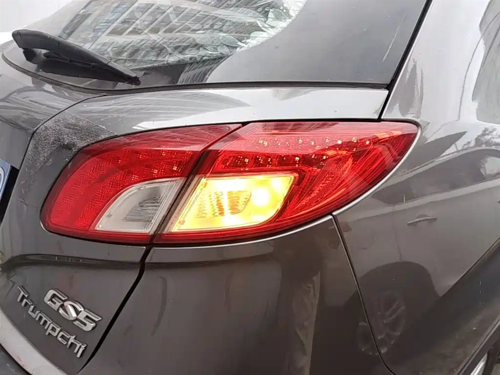 GAC Trumpchi Trumpchi GS5 2014 2014 2.0L Automatic 2WD Premium Edition