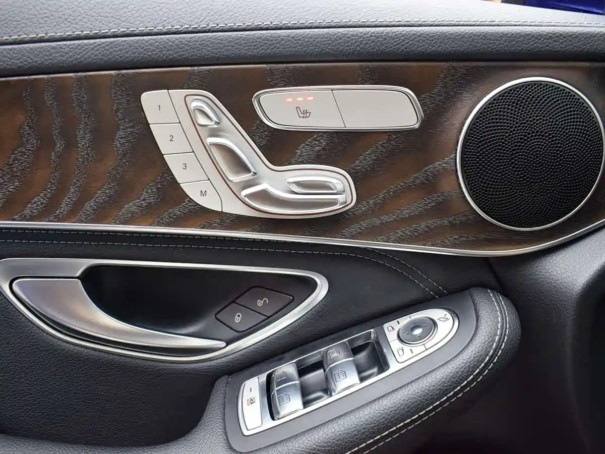 Mercedes-Benz GLC 2019 GLC 300 L 4MATIC Dynamic фото 12