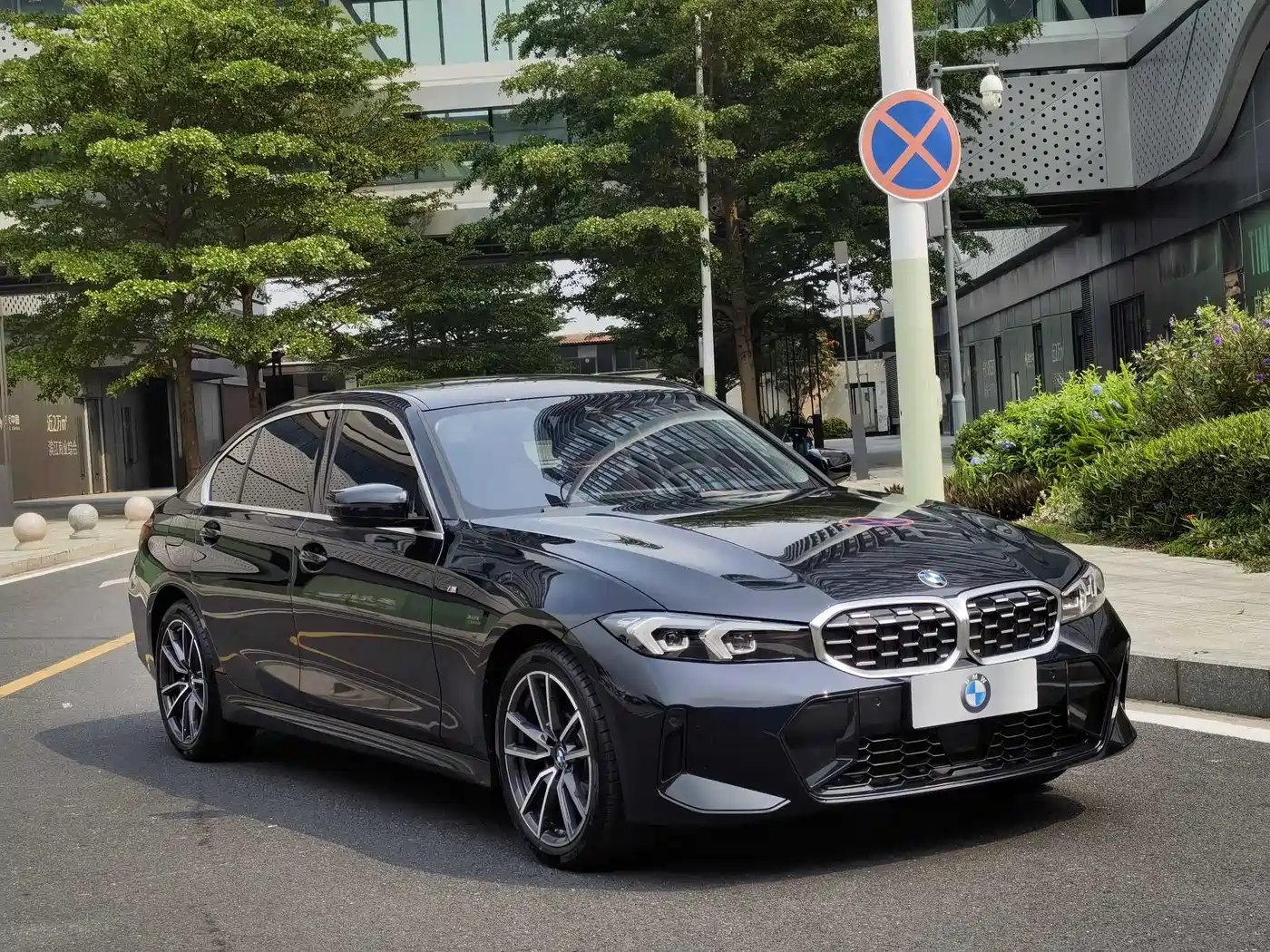 BMW 3 Series 2025 325Li M Sport Package фото 3