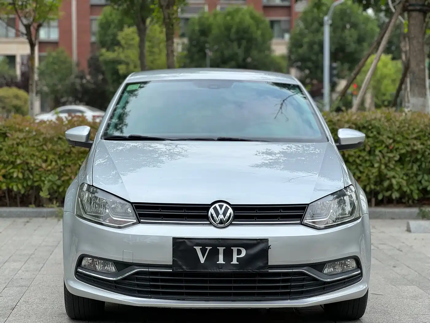 Volkswagen Polo 2014 1.6L Automatic Comfort Edition фото 2