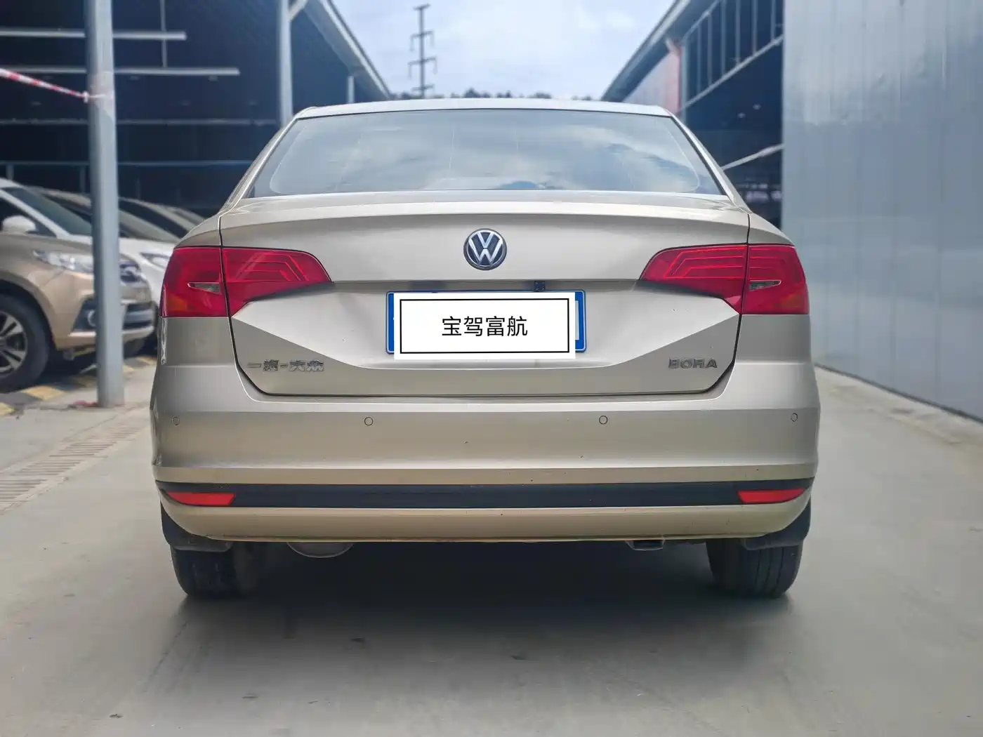 Volkswagen Bora 2018 1.5L Manual Fashion фото 7