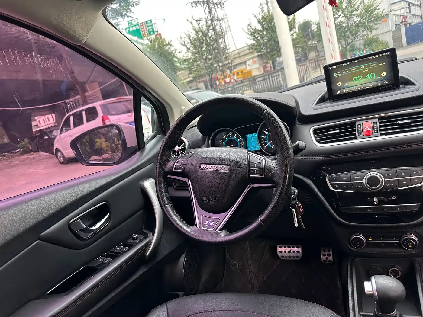 Photo 19 - Haval H1