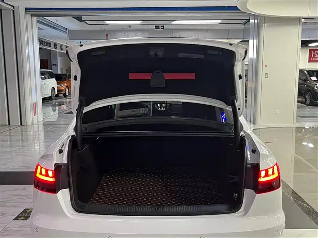 Audi A4L 2019 40 TFSI Sport (China V) фото 10