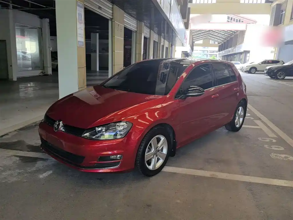 Volkswagen Golf 2017 230TSI Auto Comfort Millionth Anniversary Edition фото 2