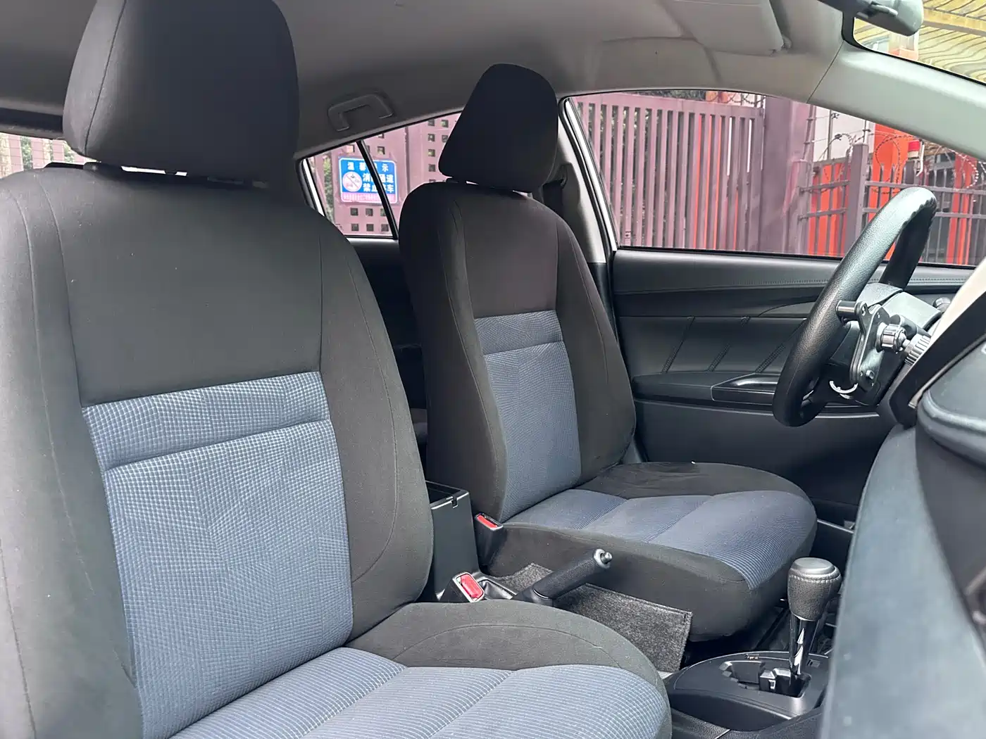 Toyota YARiS L Zhi Xuan 2019 1.5E CVT MeiDong Edition China VI фото 13
