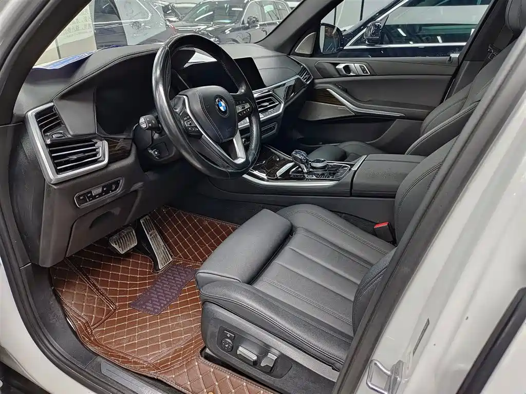 BMW X5 (Import) 2019 xDrive40i M Sport Package фото 5