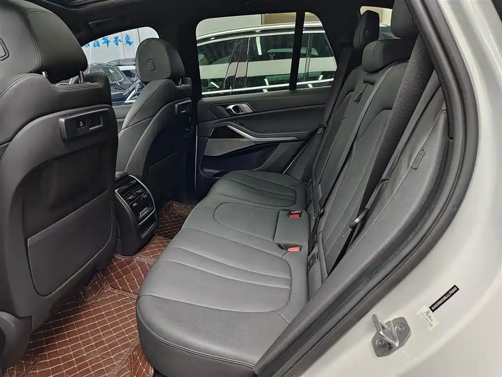 BMW X5 (Import) 2019 xDrive40i M Sport Package фото 6