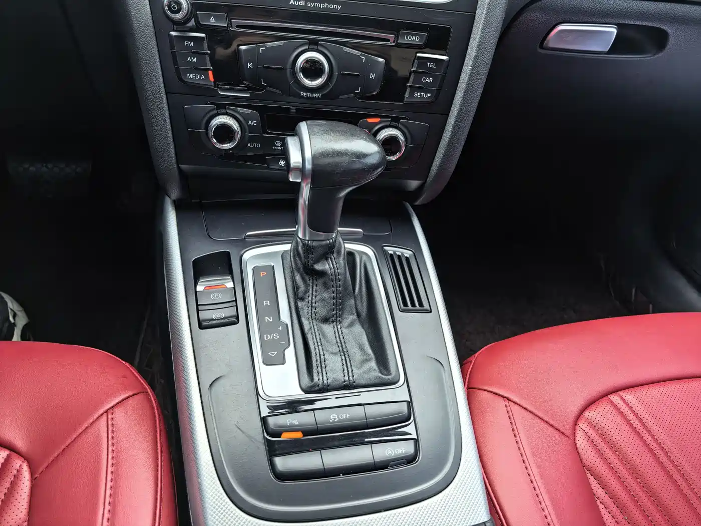 Audi A4L 2015 35 TFSI Auto Standard фото 14