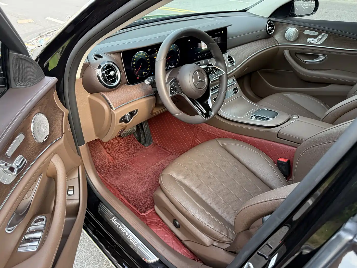 Mercedes-Benz E-Class 2022 Facelift III E 300 L Luxury фото 7