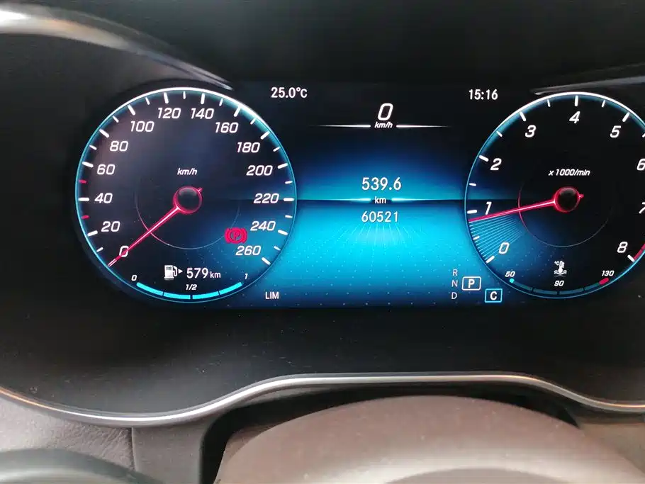 Mercedes-Benz GLC 2022 Facelift GLC 300 L 4MATIC Dynamic Collector's Edition фото 14