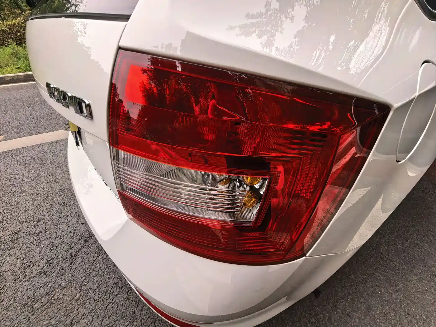Škoda Skoda Rapid Spaceback 2016 Facelift 1.6L Automatic Innovation Edition фото 14