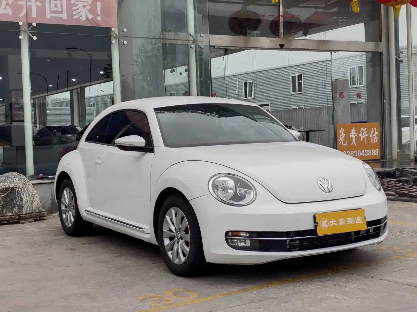 Volkswagen Beetle 2014 1.4TSI Fashion Edition фото 3