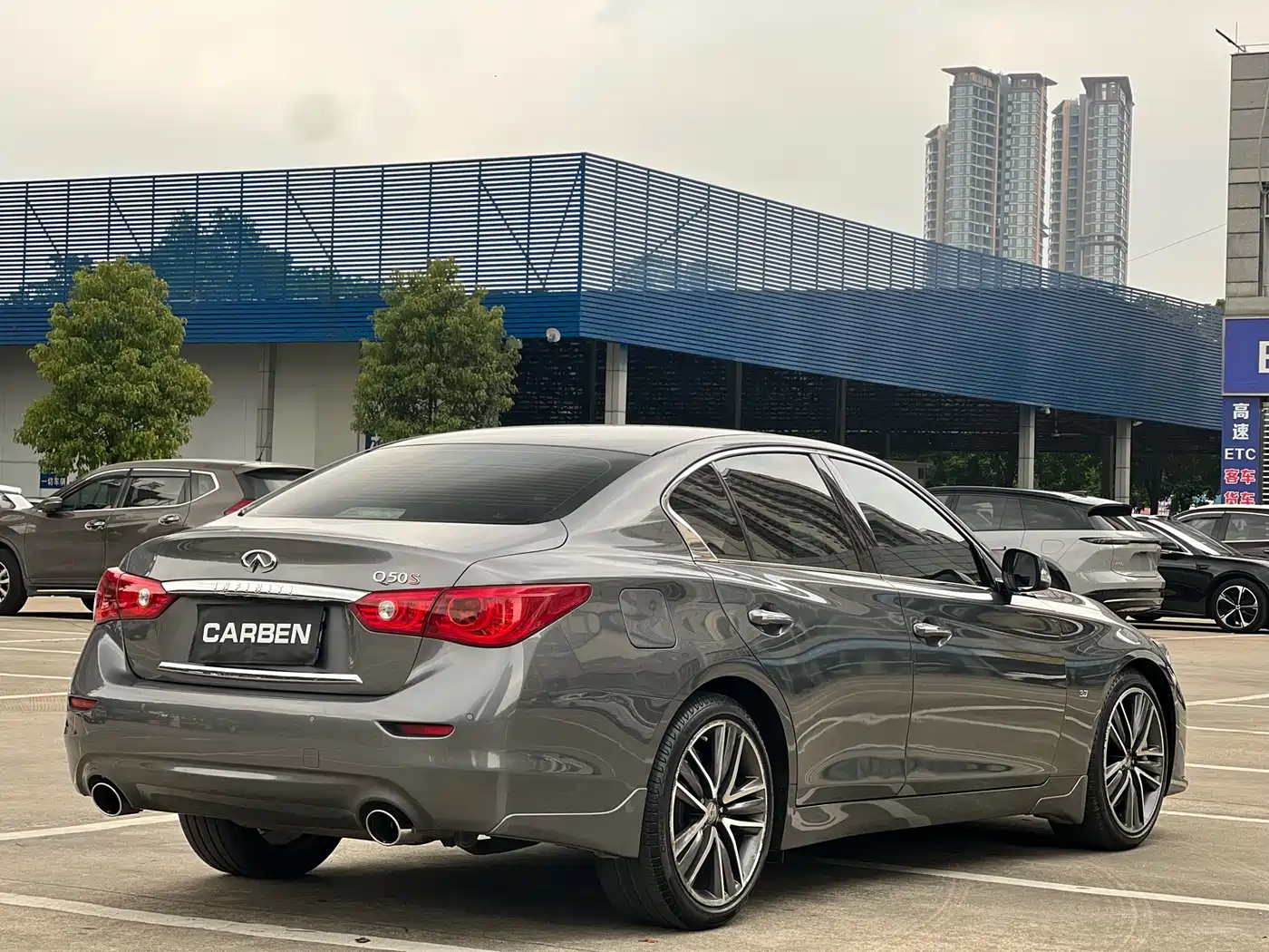 Infiniti Q50 2015 2014 3.7L Luxury Sport