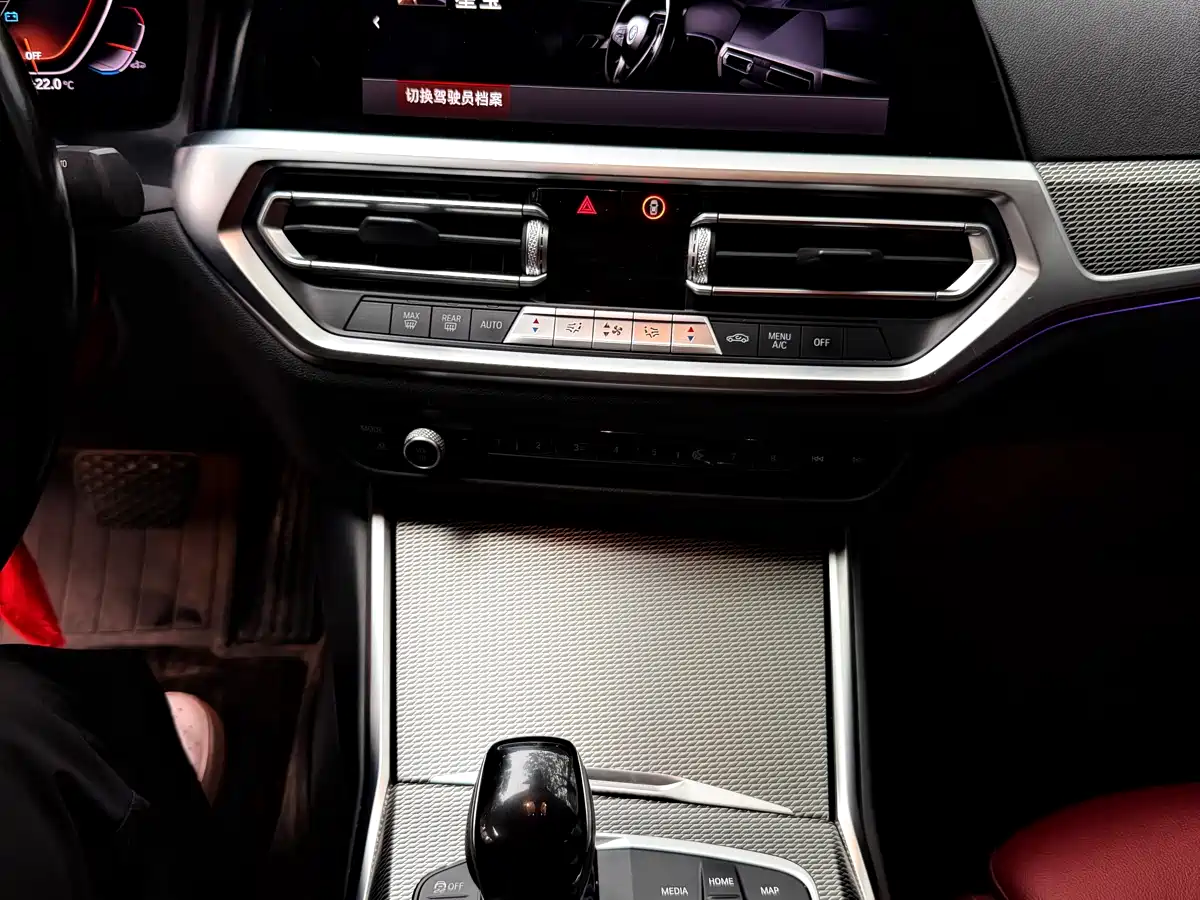 BMW 3 Series 2022 Facelift 325Li M Sport Shadow Edition фото 9