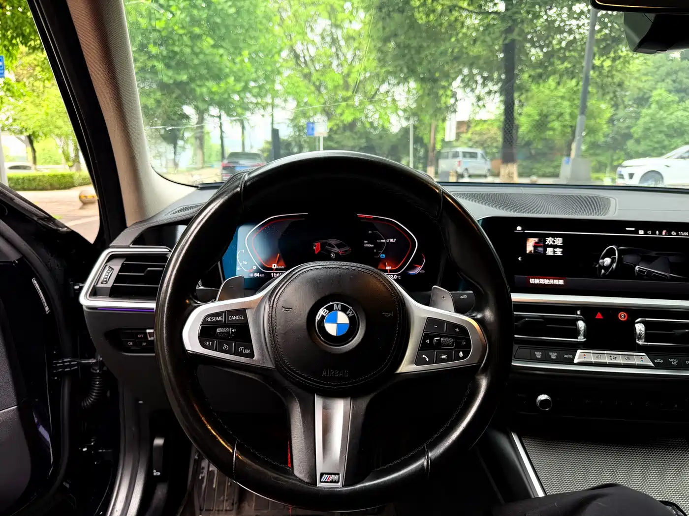 BMW 3 Series 2022 Facelift 325Li M Sport Shadow Edition фото 8