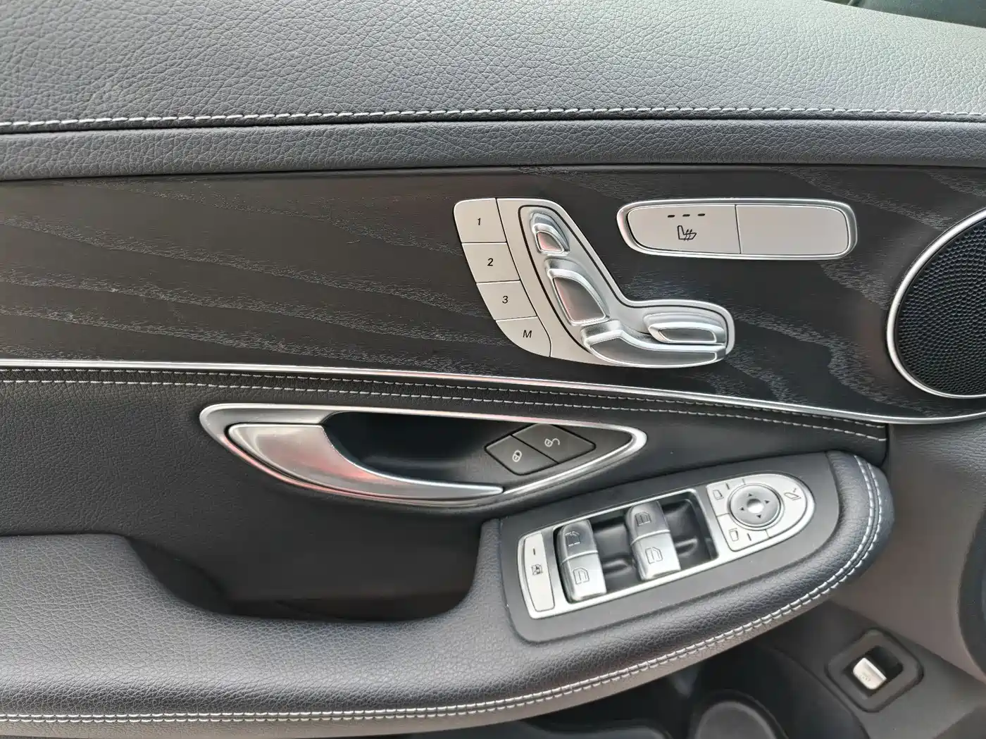 Mercedes-Benz C-Class 2020 Facelift C 260 L Sport фото 13