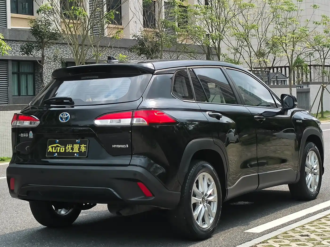 Toyota Corolla Cross 2023 Hybrid 2.0L Pioneer Edition фото 3