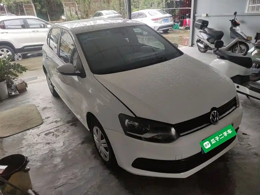 Volkswagen Polo 2016 1.4L Manual Trend фото 4