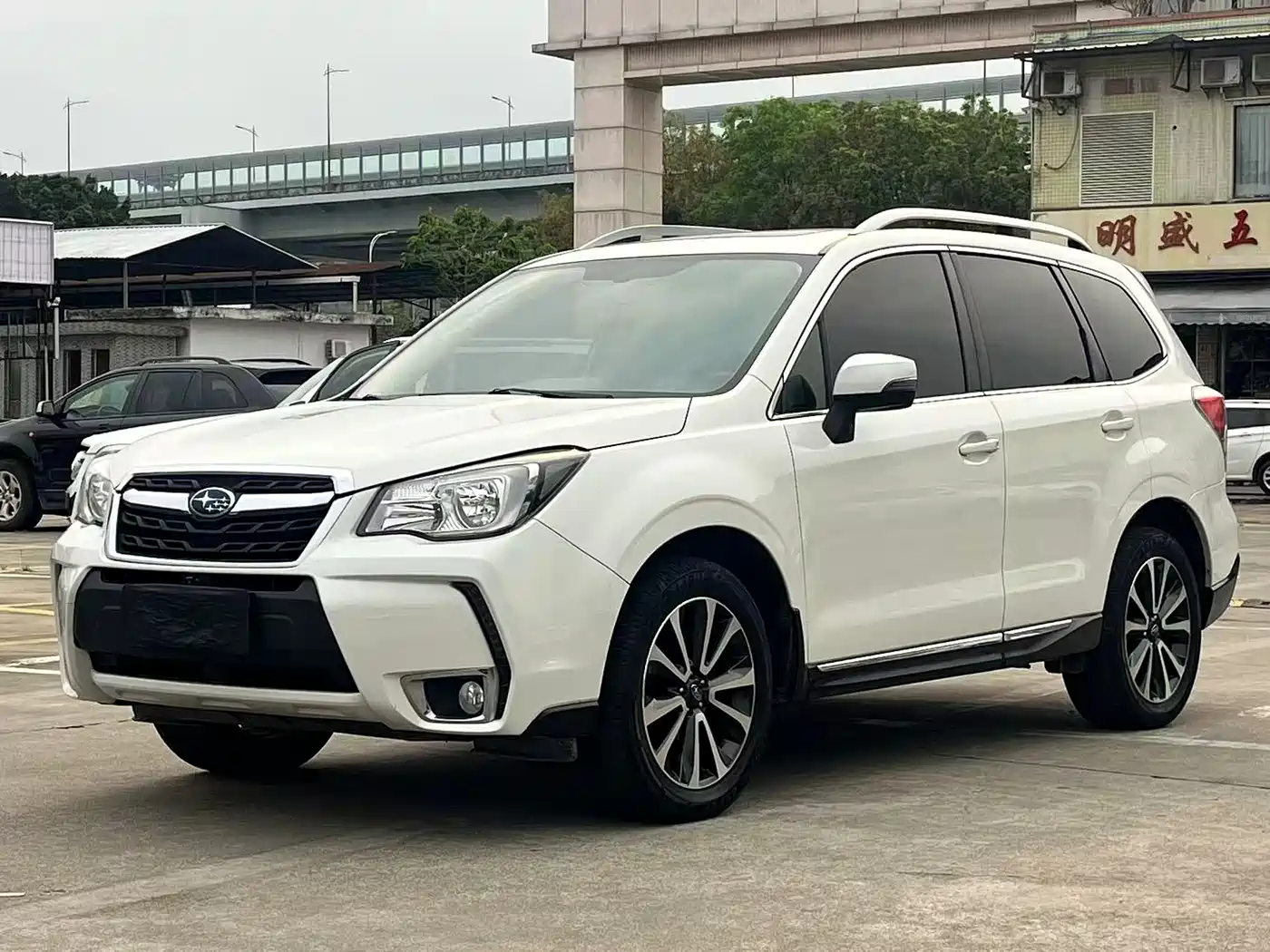 Subaru Forester 2016 2.0i Fashion Navigation Edition
