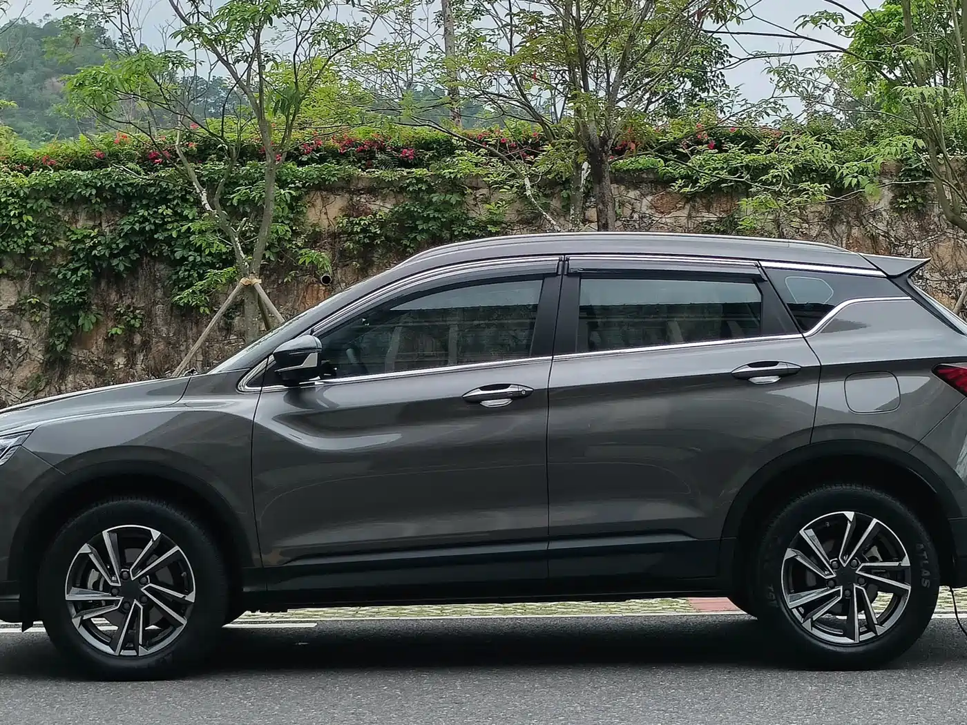 GEELY AUTOMOBILE BINYUE