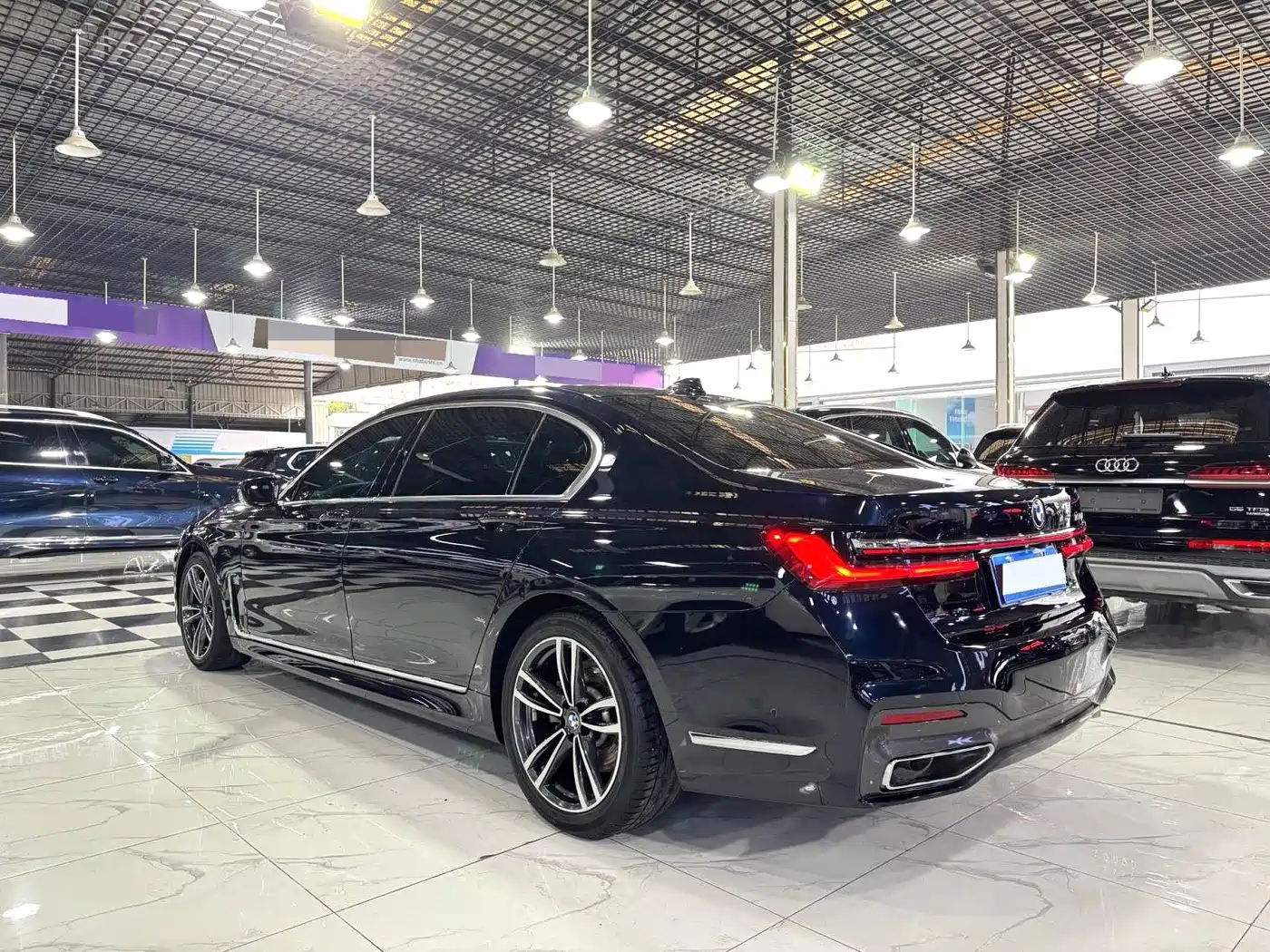 BMW 7 Series 2021 Model 730Li M Sport Package фото 14