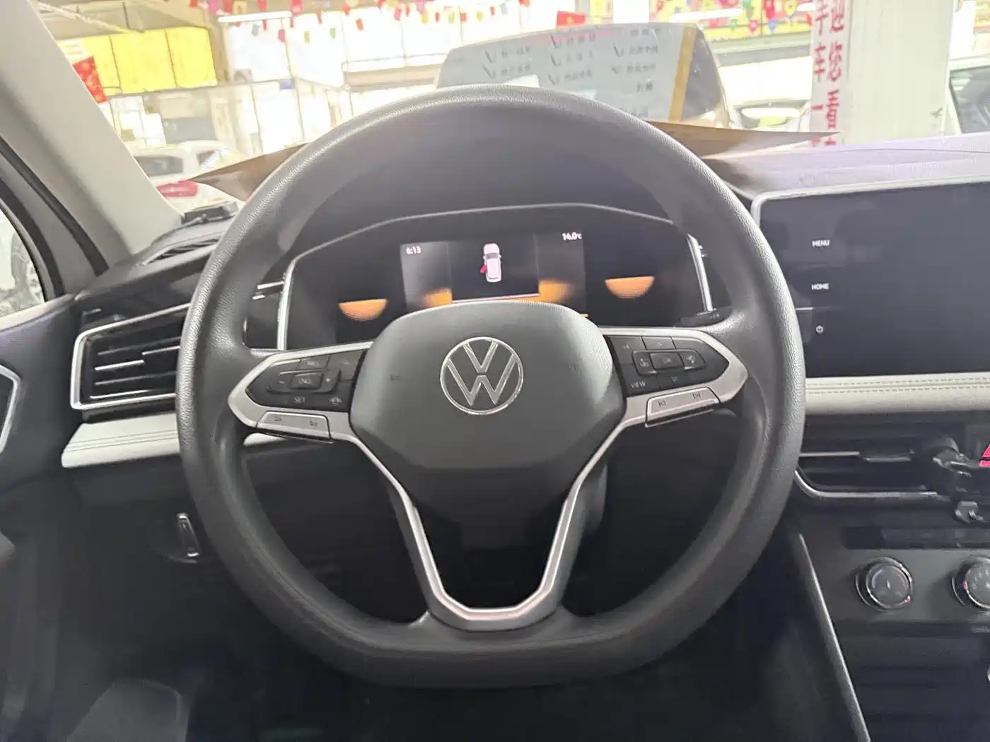 Volkswagen Tiguan L 2022 330TSI Automatic 2WD Comfort Edition фото 15