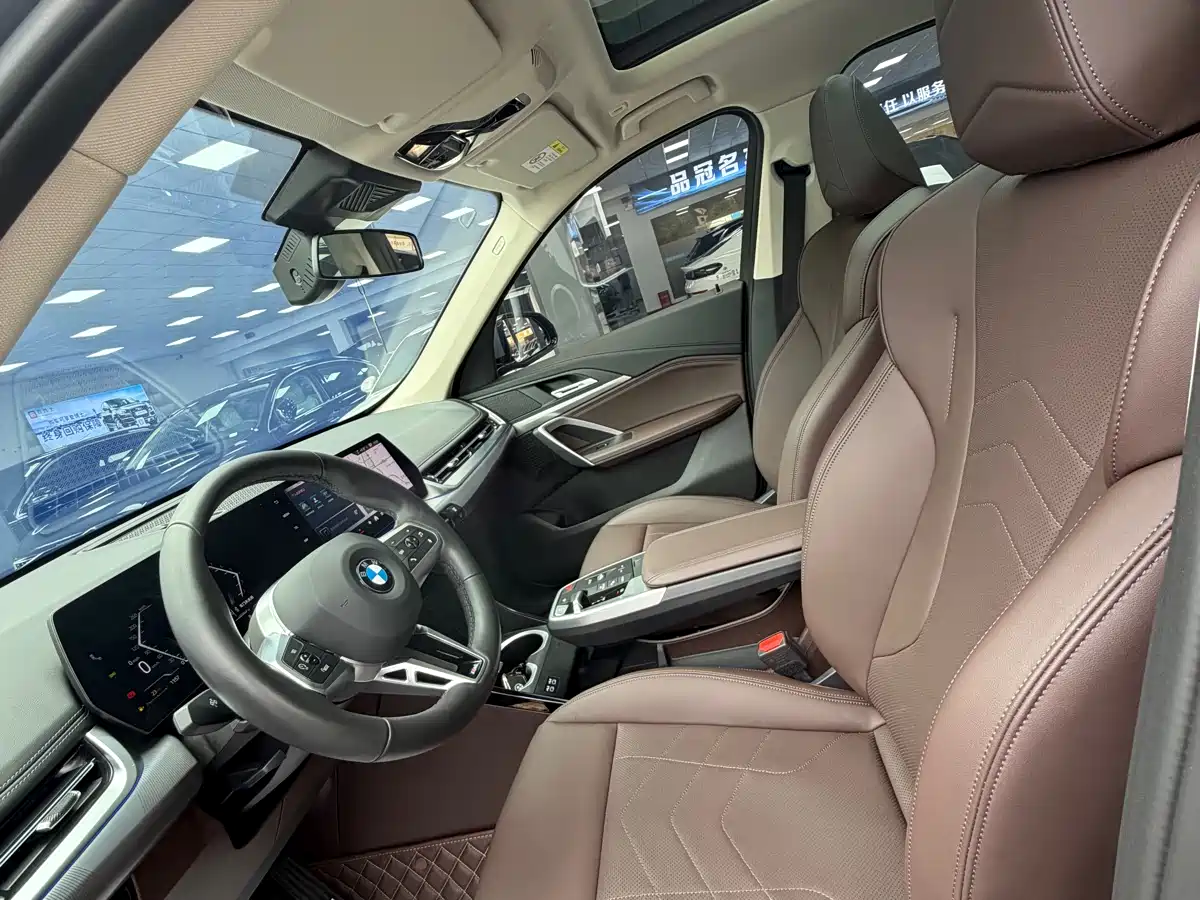 BMW X1 2023 sDrive25Li M Sport Package фото 4