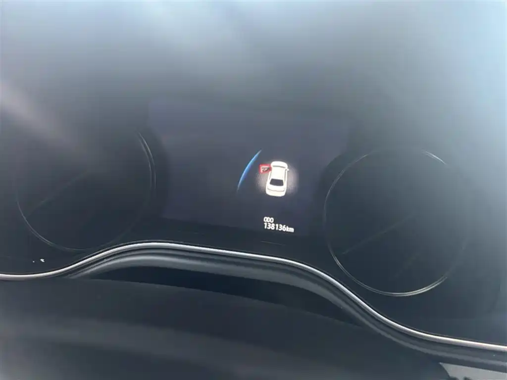 Toyota Avalon 2019 Hybrid 2.5L Luxury Edition China VI фото 11