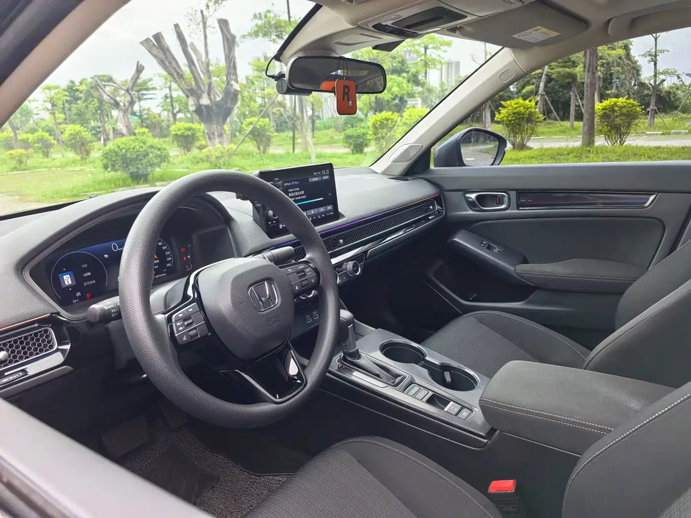 Фото 17 - Honda Civic