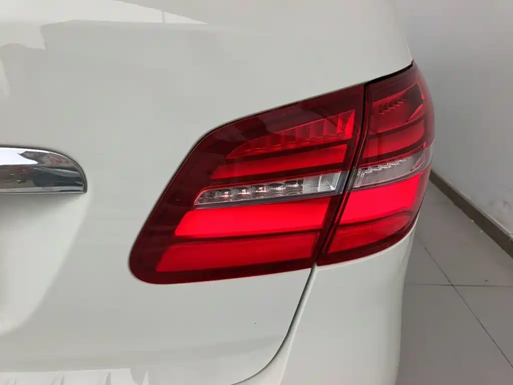 Фото 8 - Mercedes-Benz B-Class